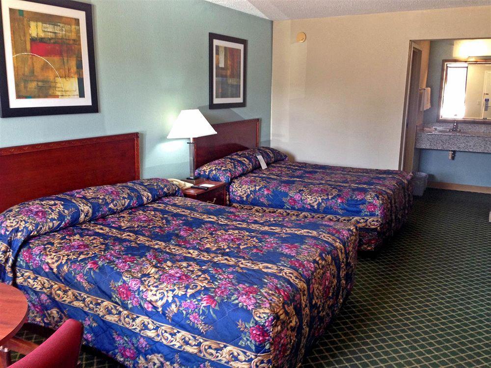 Motel 6-Kenly, Nc Екстериор снимка