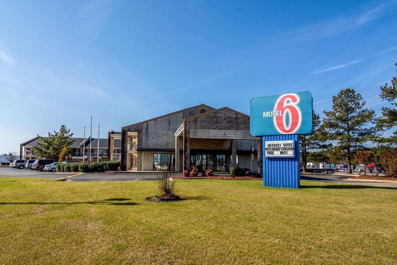 Motel 6-Kenly, Nc Екстериор снимка