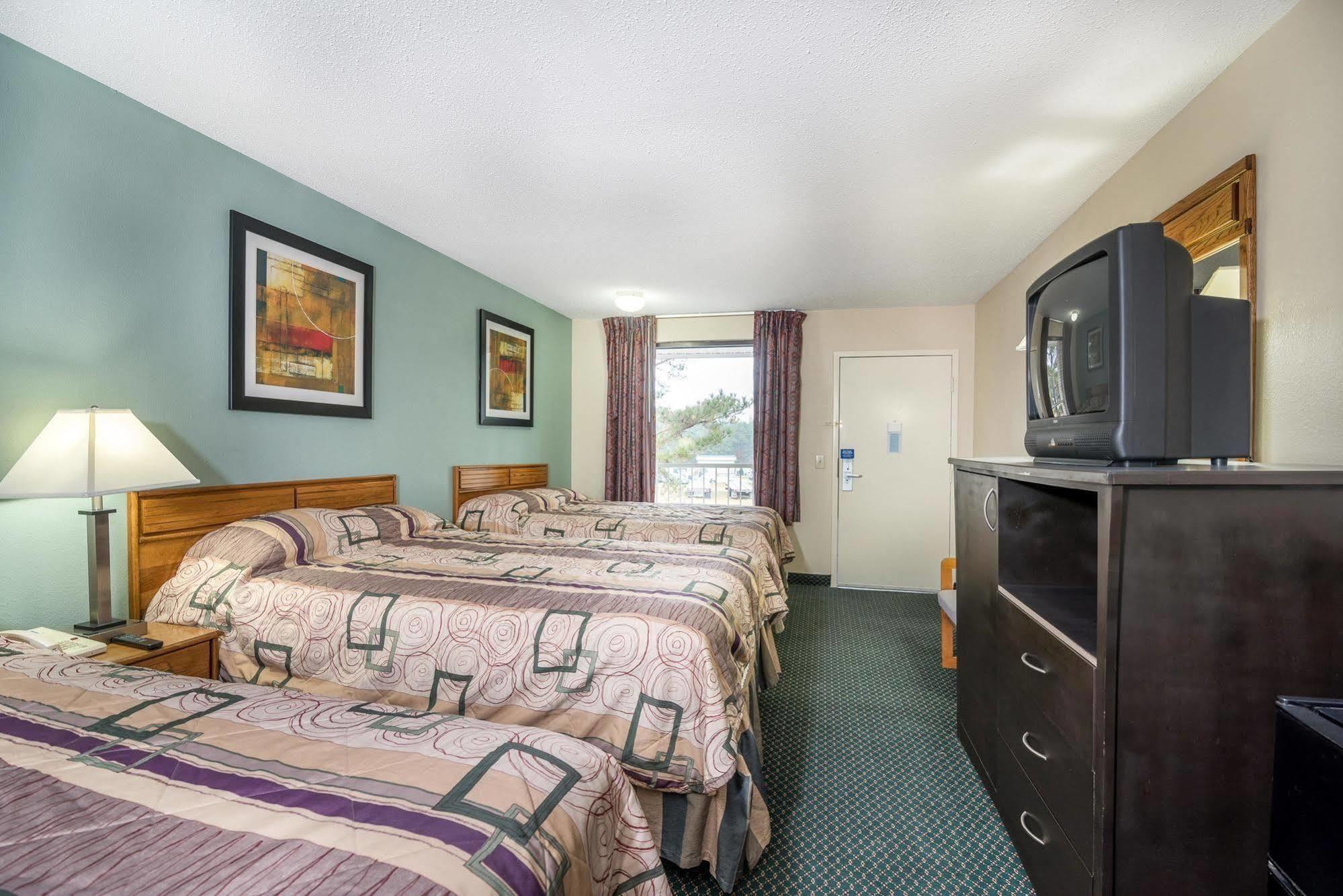 Motel 6-Kenly, Nc Екстериор снимка