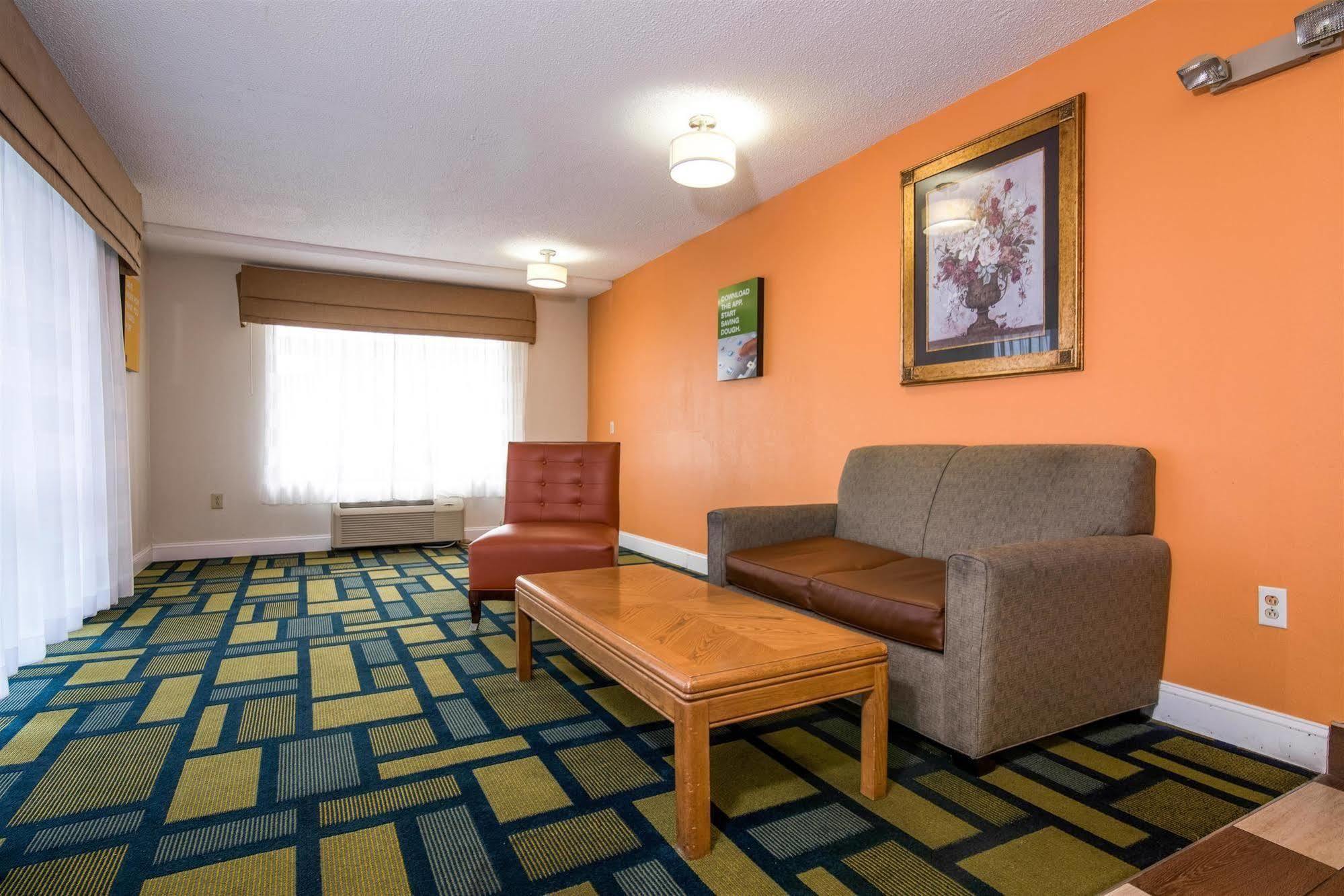 Motel 6-Kenly, Nc Екстериор снимка