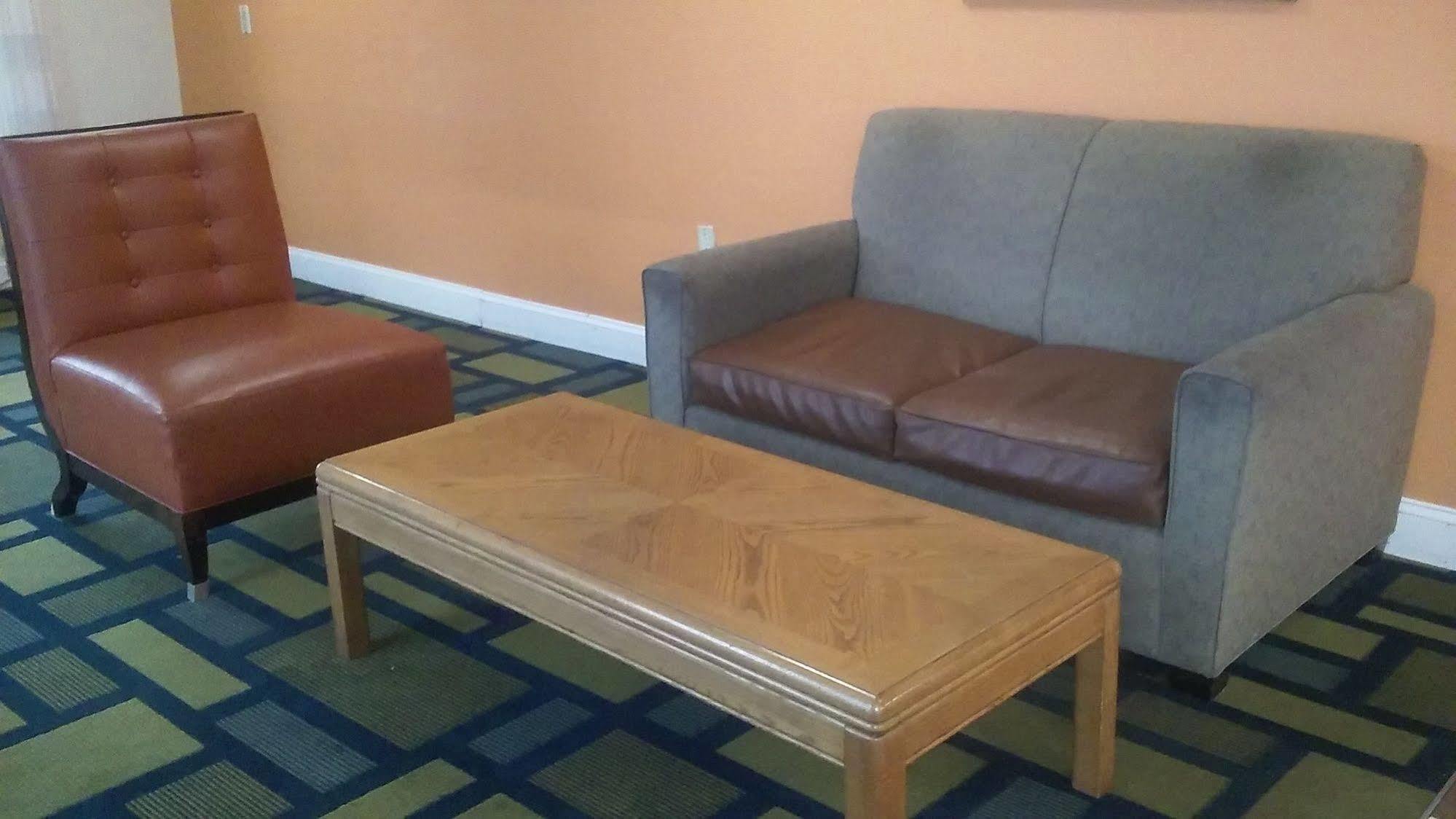 Motel 6-Kenly, Nc Екстериор снимка