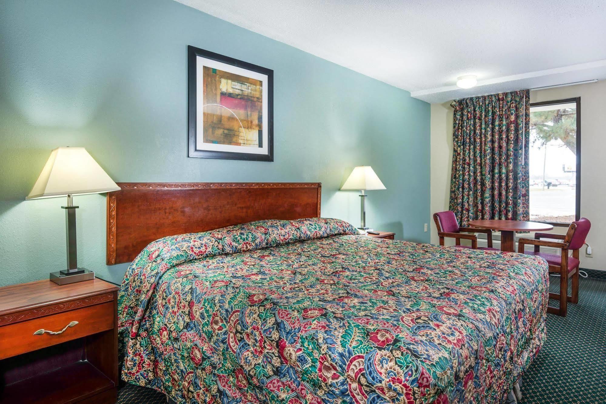 Motel 6-Kenly, Nc Екстериор снимка