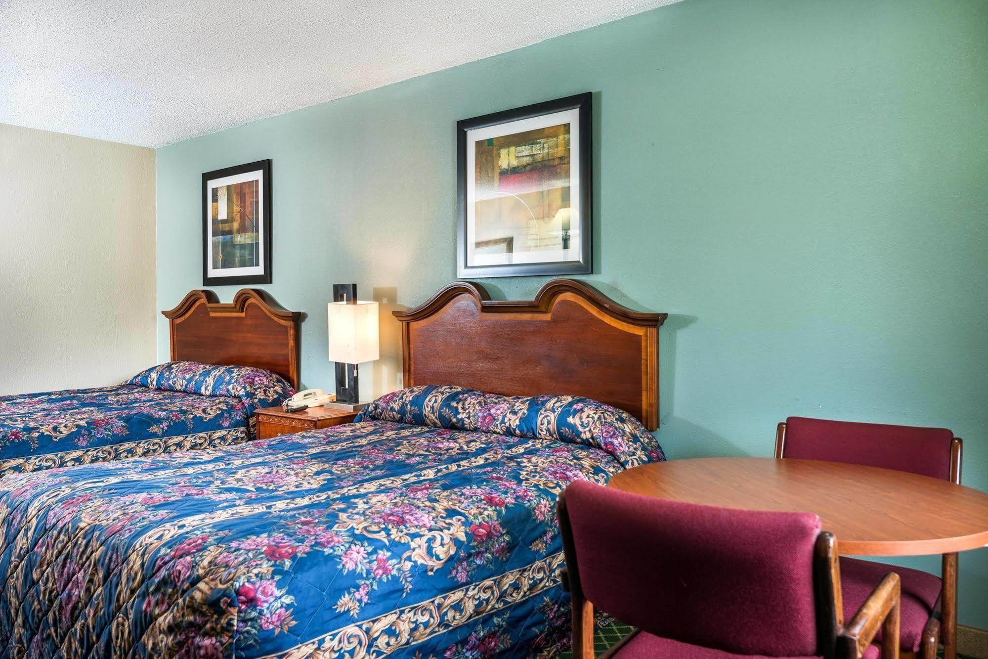 Motel 6-Kenly, Nc Екстериор снимка
