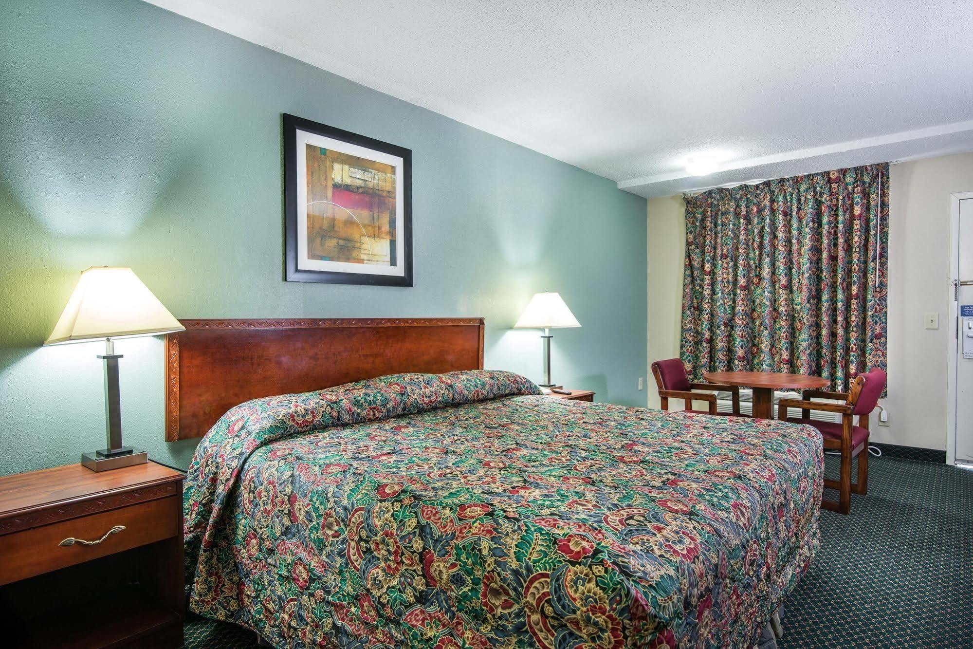 Motel 6-Kenly, Nc Екстериор снимка