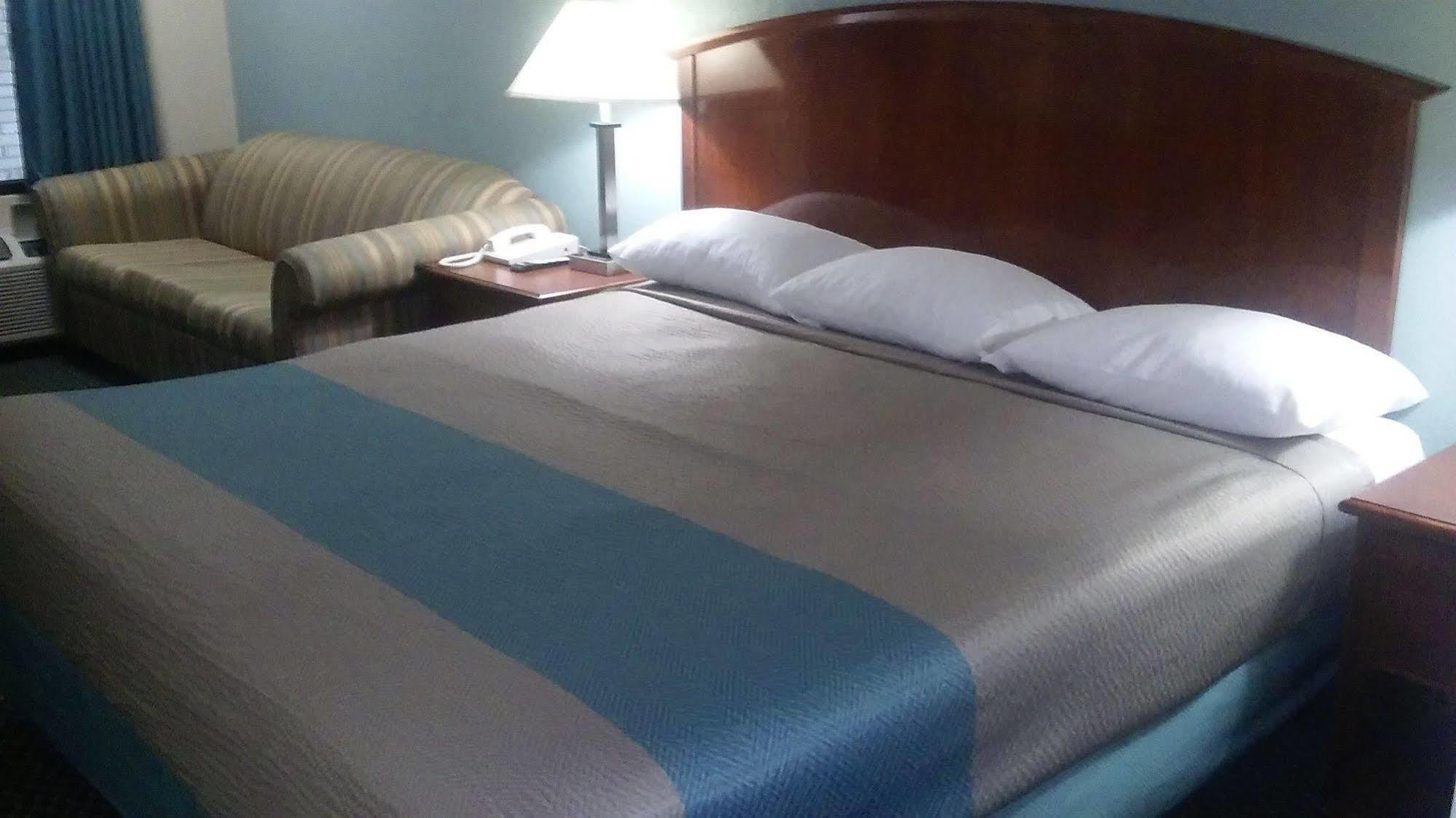 Motel 6-Kenly, Nc Екстериор снимка